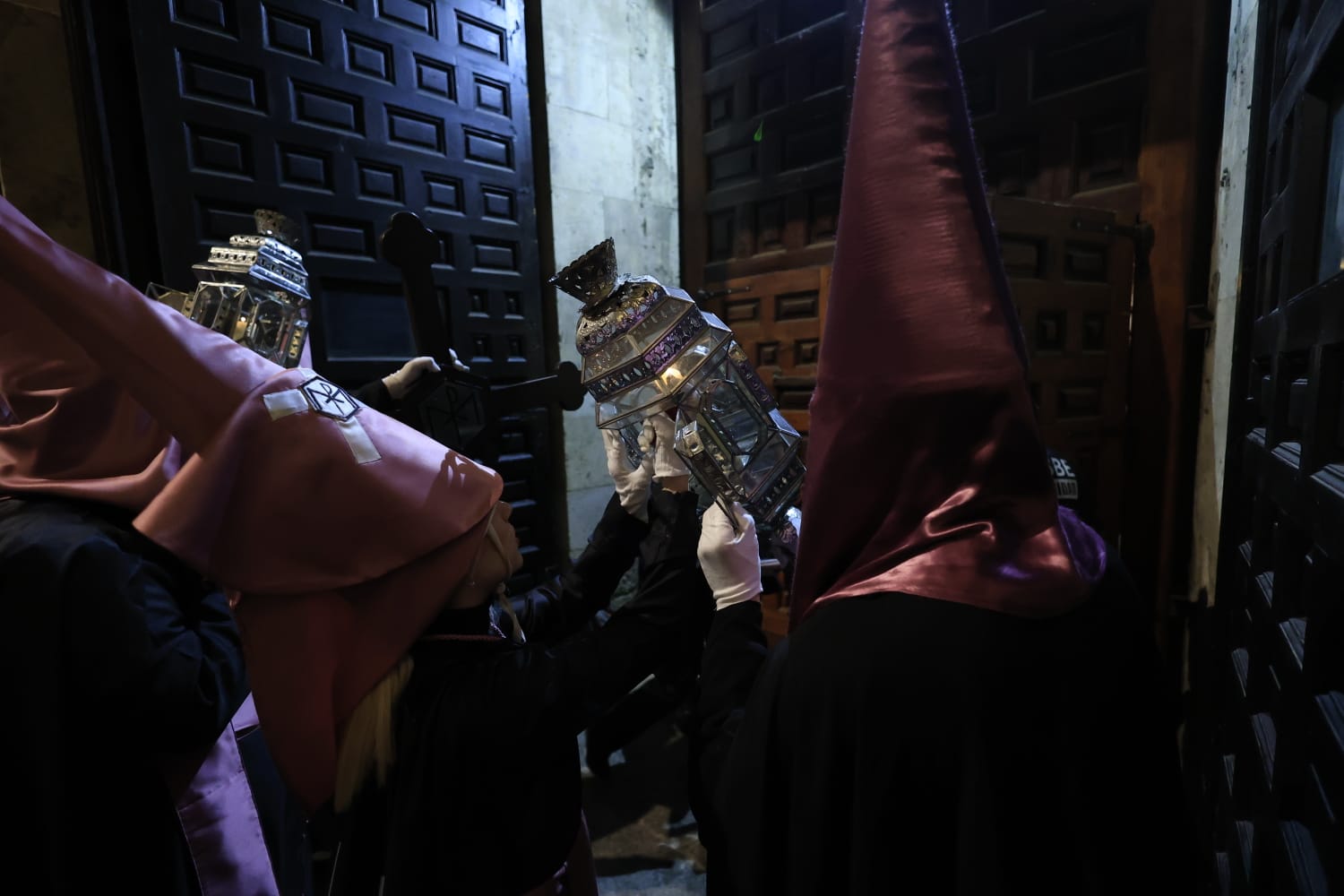 Jesús Flagelado recorre una Salamanca aterida por el frío