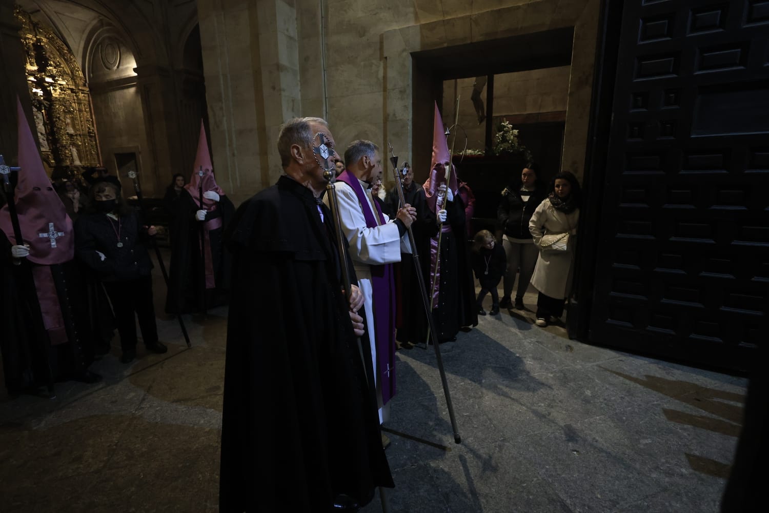 Jesús Flagelado recorre una Salamanca aterida por el frío