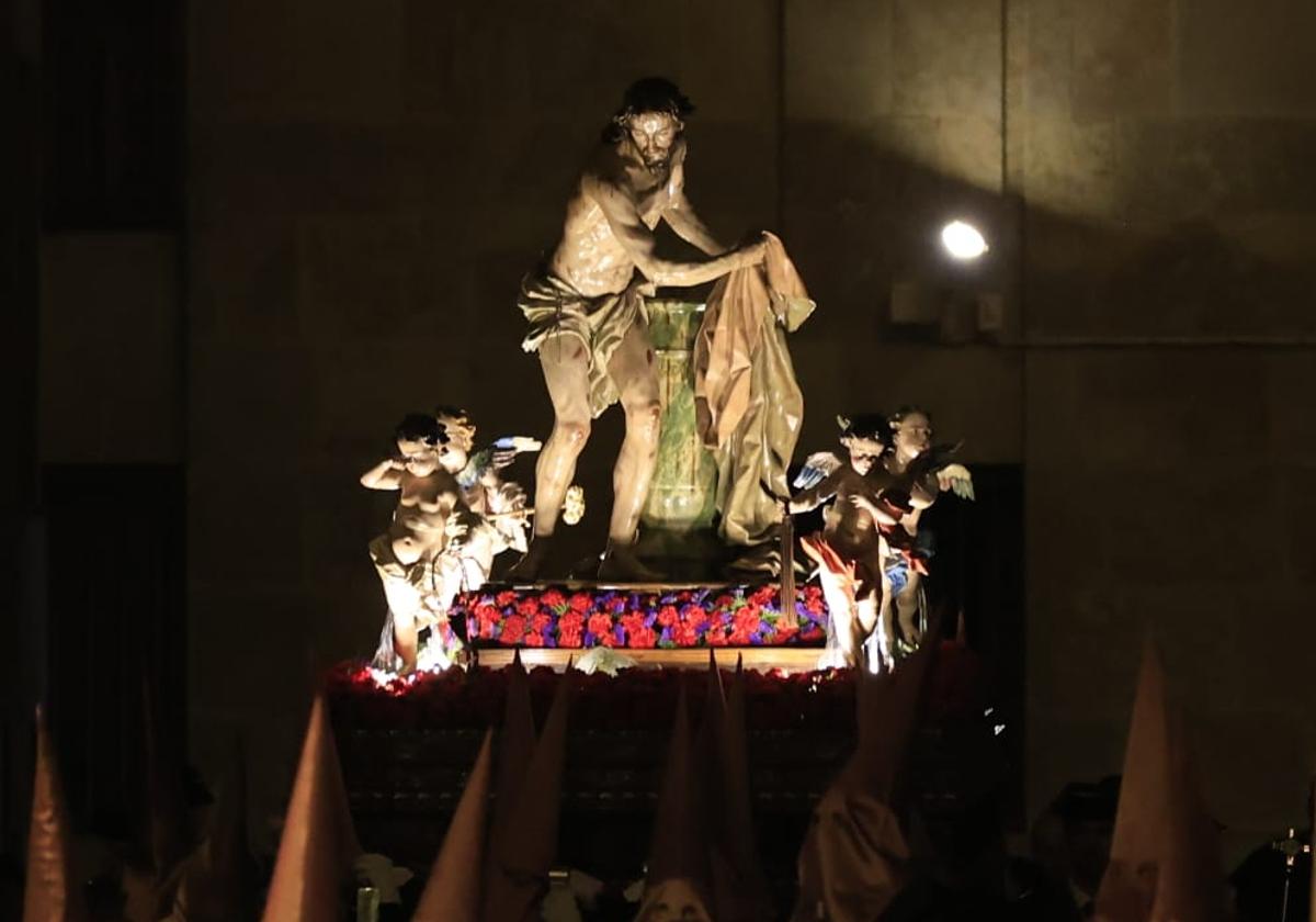 Jesús Flagelado recorre una Salamanca aterida por el frío