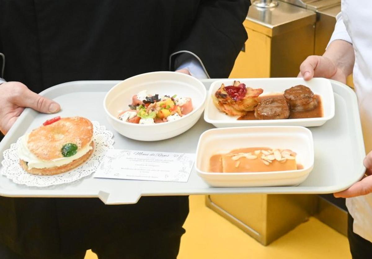 Platos de un menú hospitalario.
