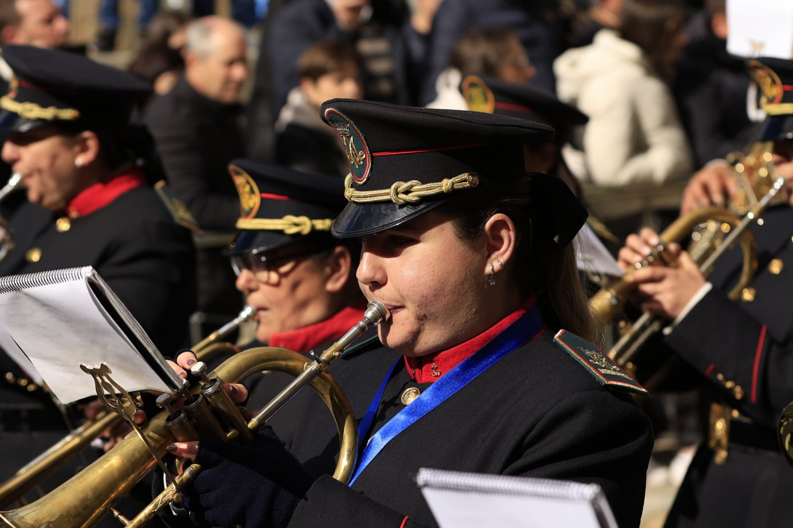 El Encuentro de Resurrección pone un solemne broche final a la Semana Santa salmantina