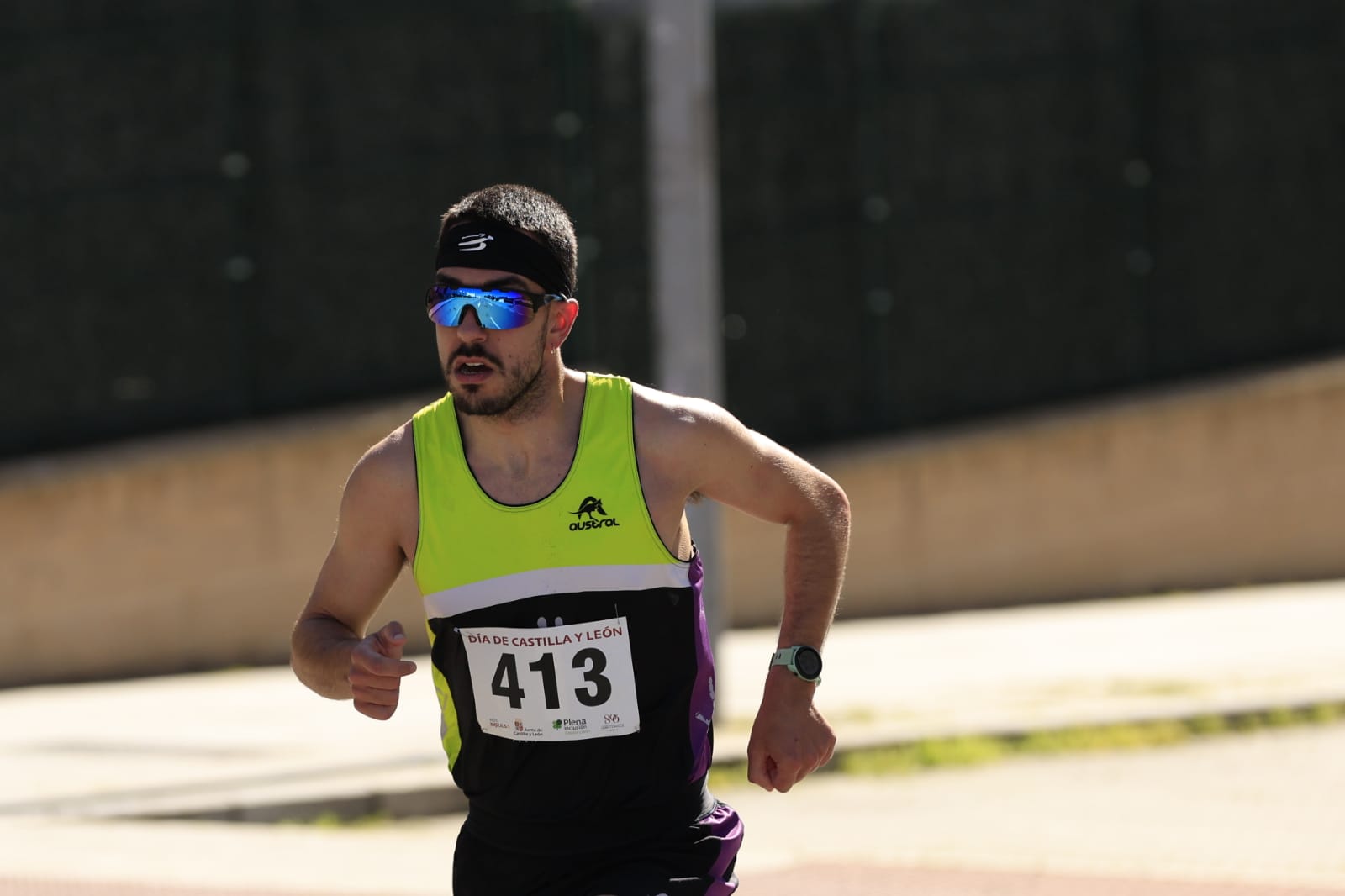 La Carrera y marcha por el Día de Castilla y León de Salamanca, en imágenes