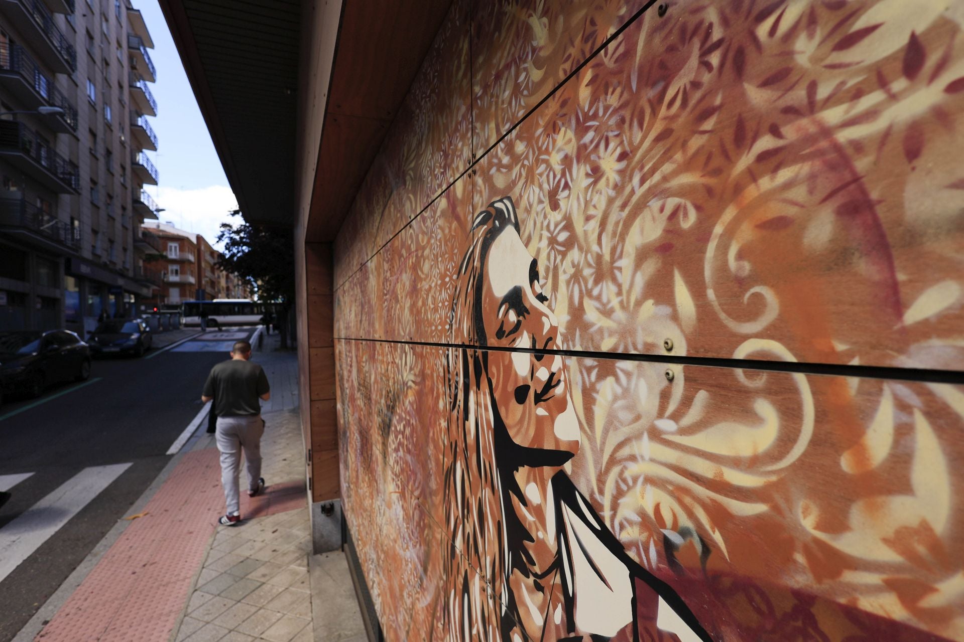 El taller y los murales de Tim Decoma