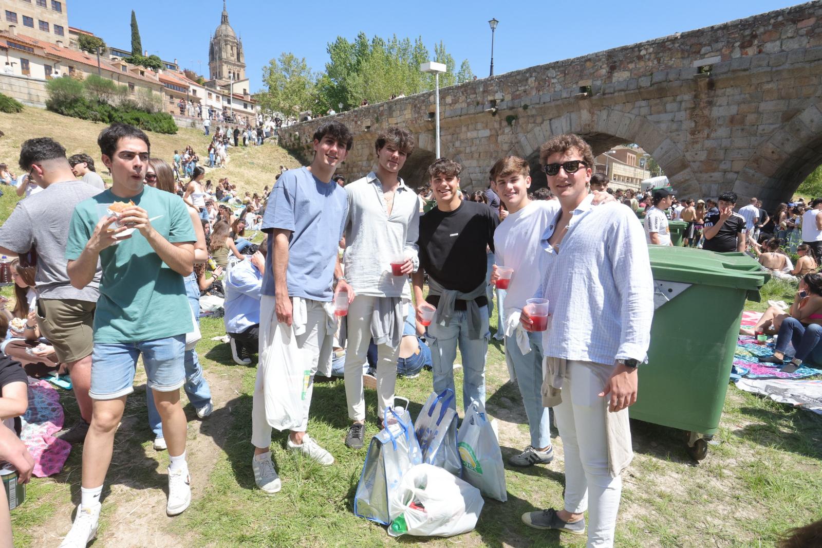 Las imágenes de un Lunes de Aguas para el recuerdo con un apagón nacional