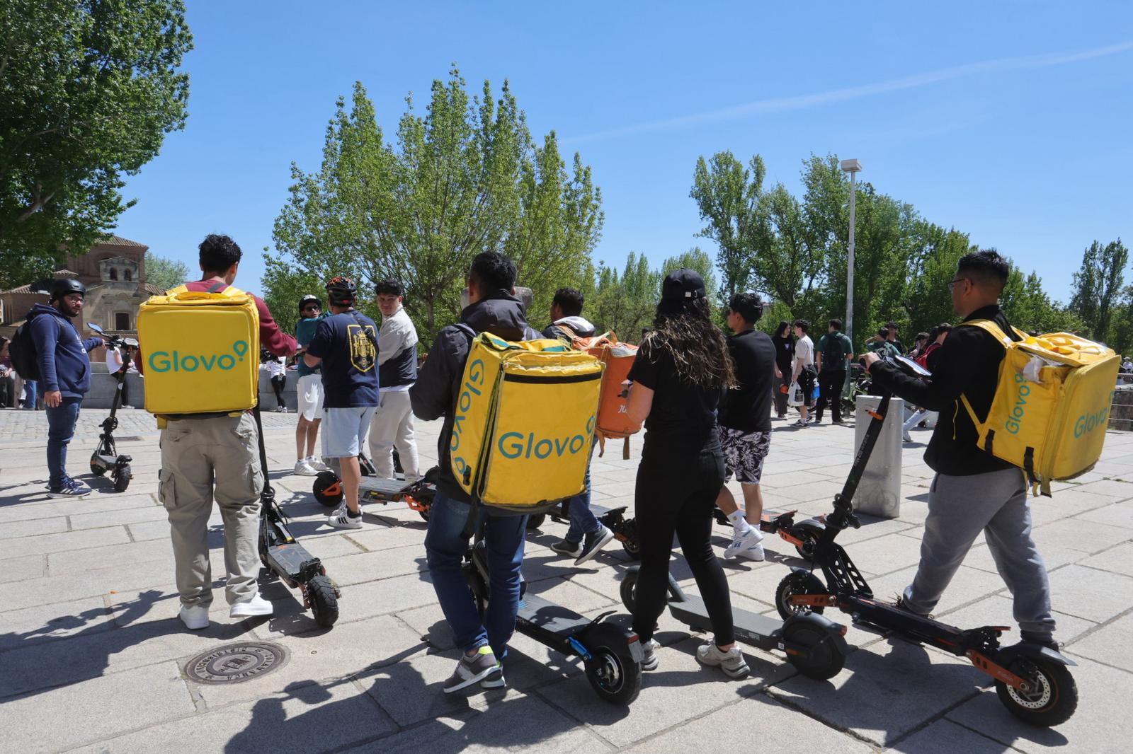 Las imágenes de un Lunes de Aguas para el recuerdo con un apagón nacional