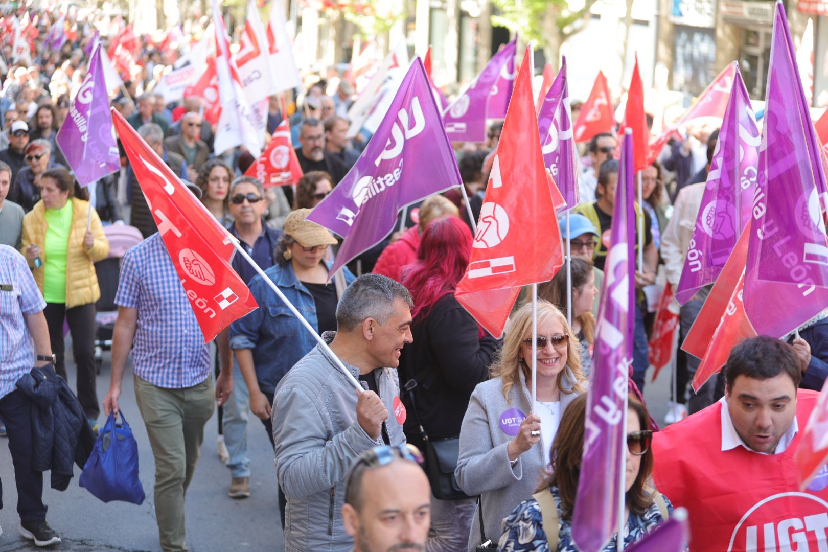 2.500 personas claman en Salamanca por los derechos de los trabajadores