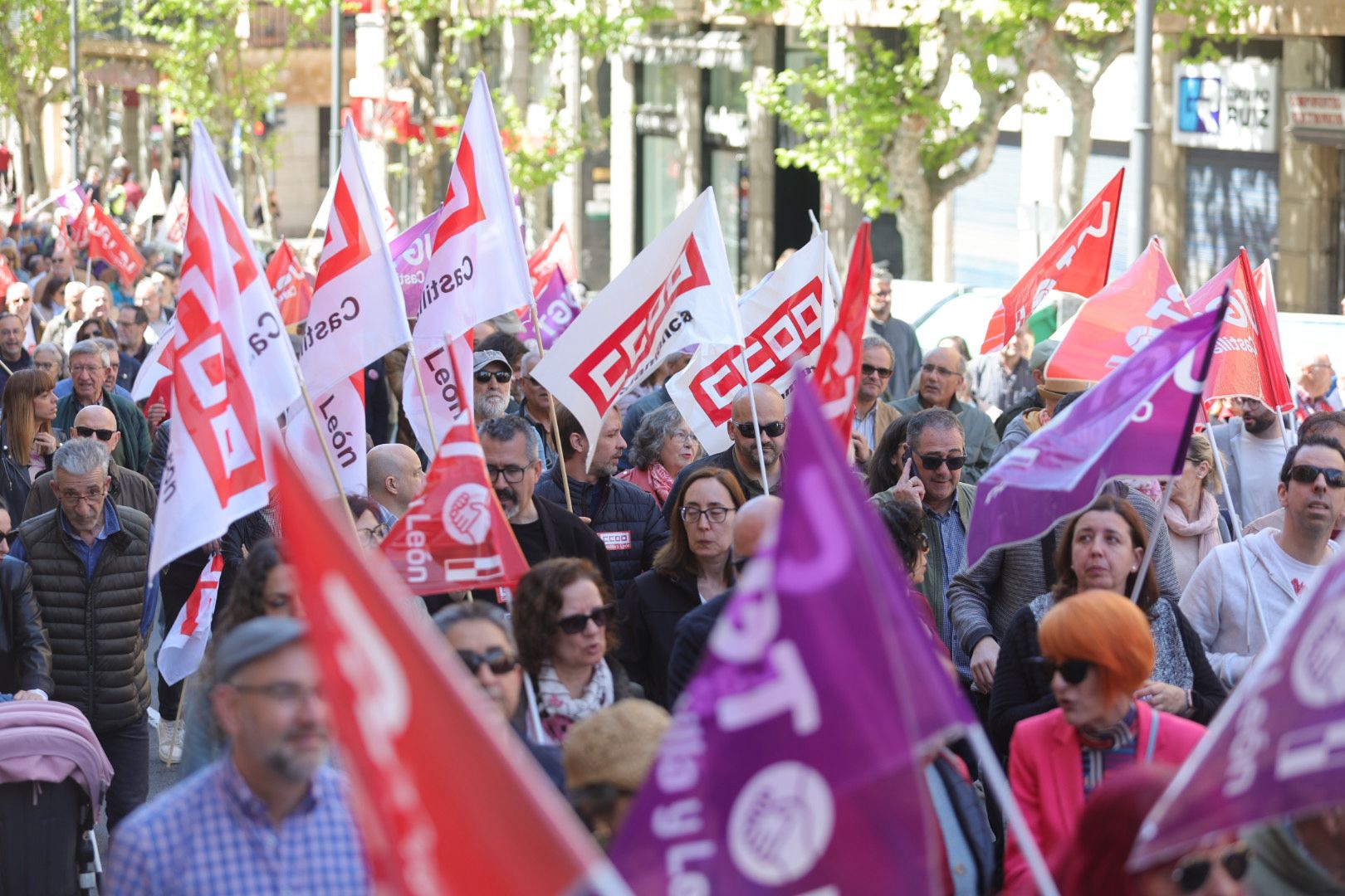 2.500 personas claman en Salamanca por los derechos de los trabajadores