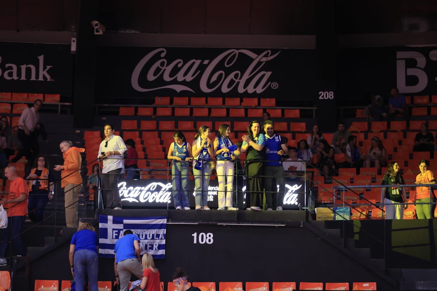 En imágenes la derrota de Perfumerías Avenida frente a Valencia Basket