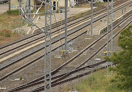 Instalaciones de la electrificación en Tejares.