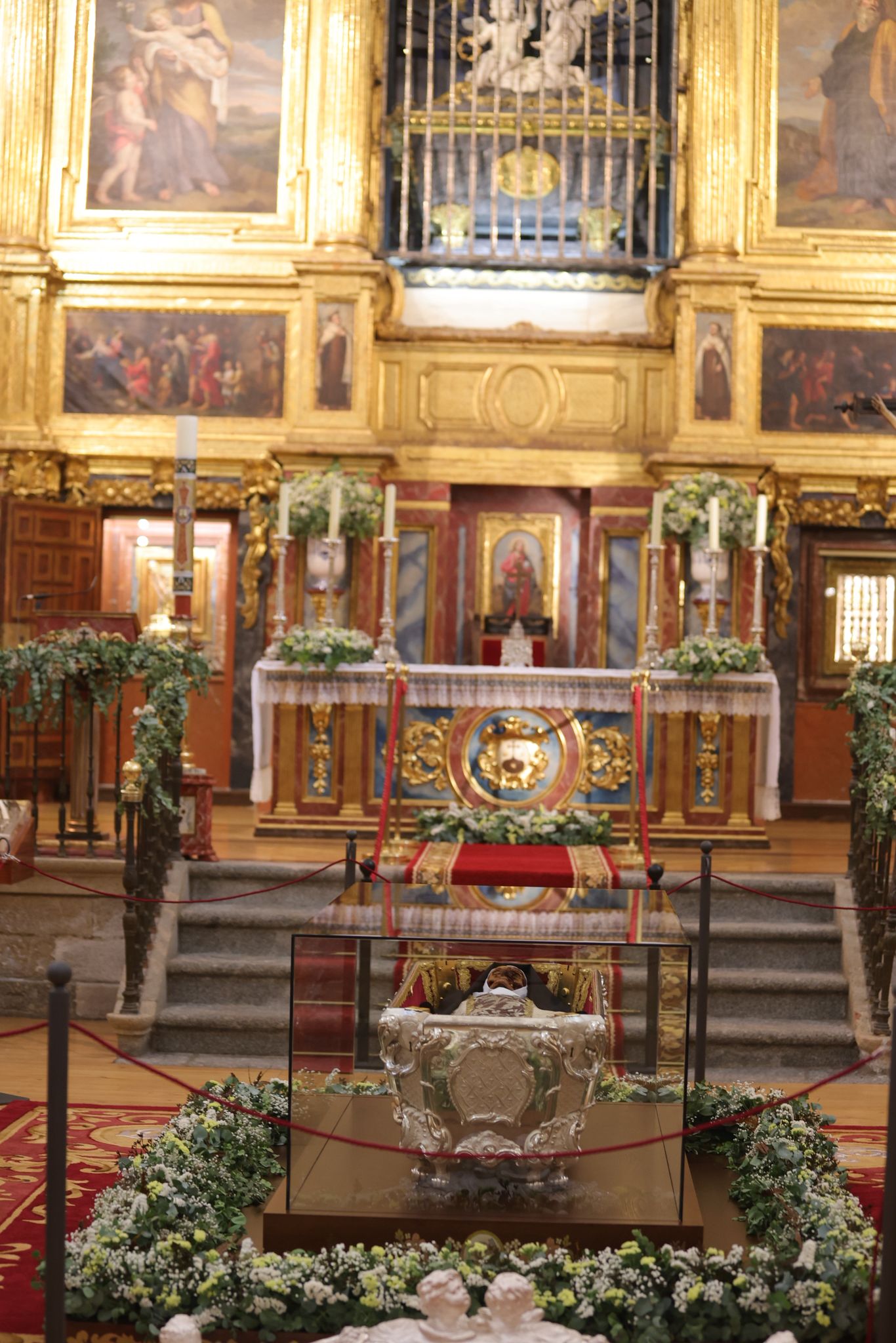 La exposición de Santa Teresa en Alba de Tormes, en imágenes