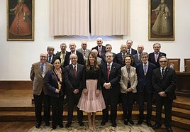 María Sánchez Ledesma, en el centro de la imagen.