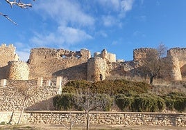 Castillo y muralla de Berlanga de Duero, en Soria.