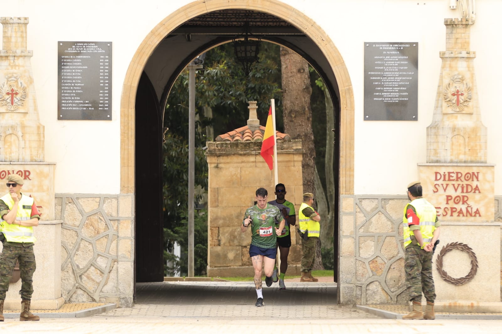 La XIII Carrera Cívico-Militar &#039;San Fernando&#039; de Salamanca, en imágenes