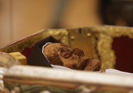 Exposición pública de Santa Teresa en Alba de Tormes.