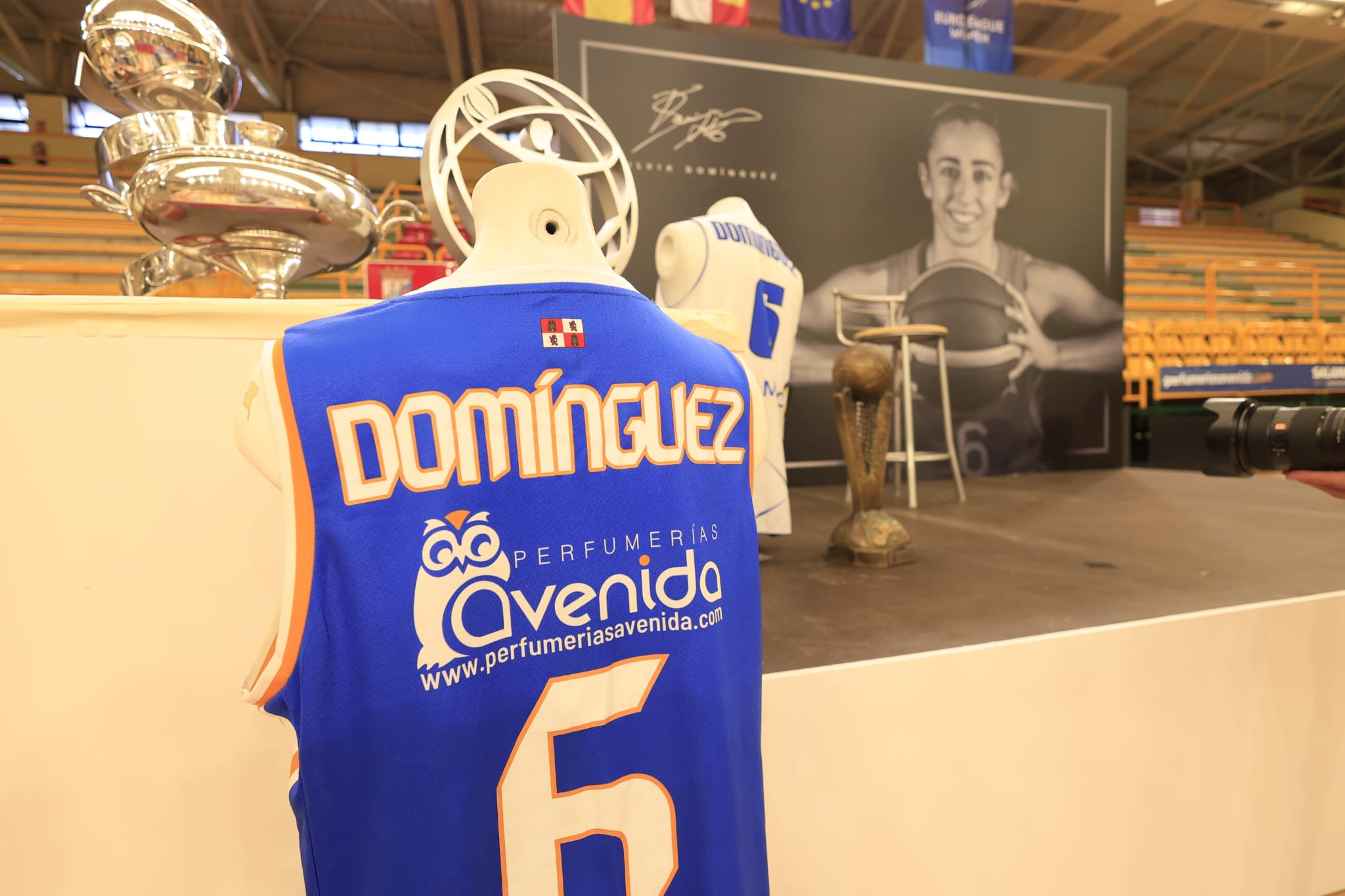 El adiós de Silvia Domínguez, en imágenes