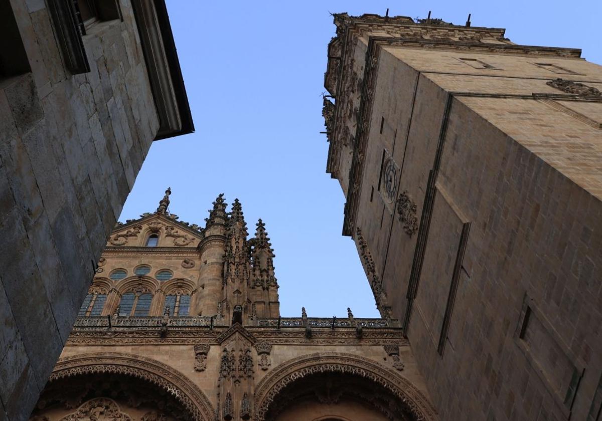 Catedral de Salamanca, que resultó muy afectada por el terremoto de Lisboa de 1755.