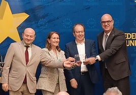 Carlos García Sierra ha recogido en Madrid los reconocimientos a la institución provincial.