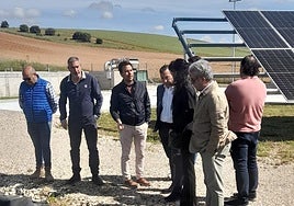 Visita de autoridades a la Estación Depuradora de Aguas Residuales (EDAR) de Topas.