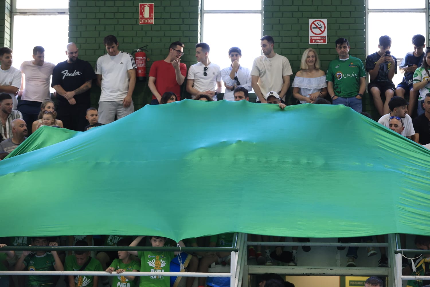 Fiesta del fútbol sala en Salamanca: el Albense se marcha a Navarra al grito de &#039;sí se puede&#039;