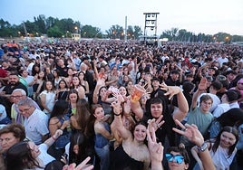 El ambiente de Panorama en Salamanca: colas, chiringuitos a tope y ganas de fiesta