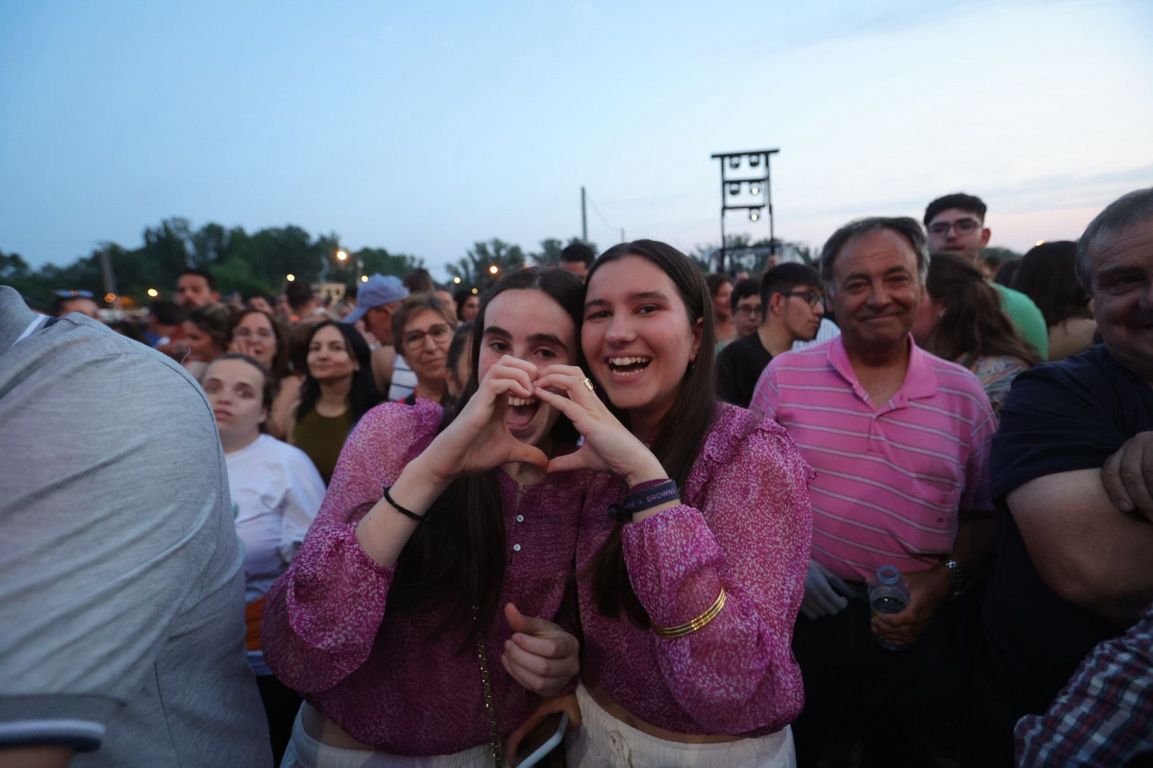 El ambiente de Panorama en Salamanca: colas, chiringuitos a tope y ganas de fiesta