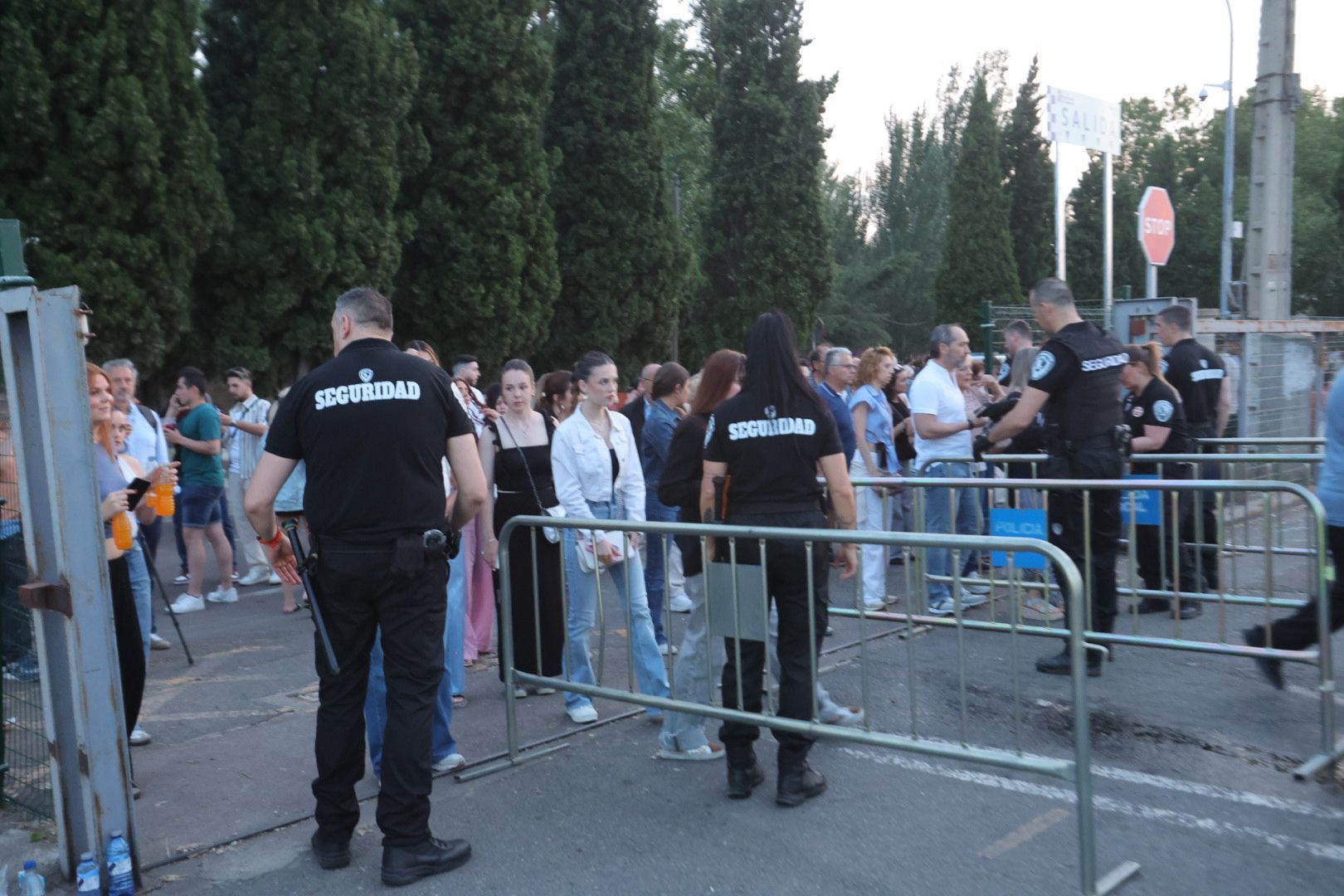 El ambiente de Panorama en Salamanca: colas, chiringuitos a tope y ganas de fiesta