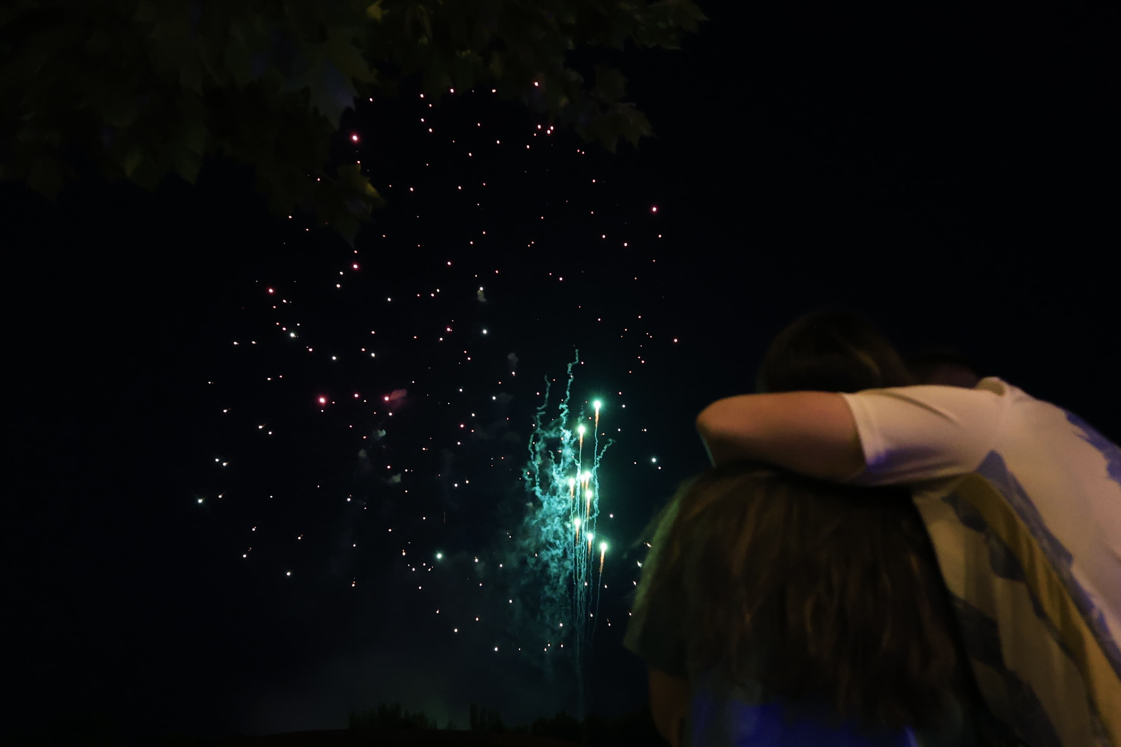 Un estallido de fuegos artificiales cierra San Juan de Sahagún en una noche mágica en Salamanca