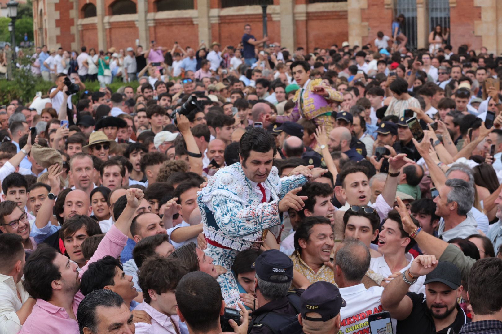 La histórica puerta grande de Morante en La Glorieta, en imágenes