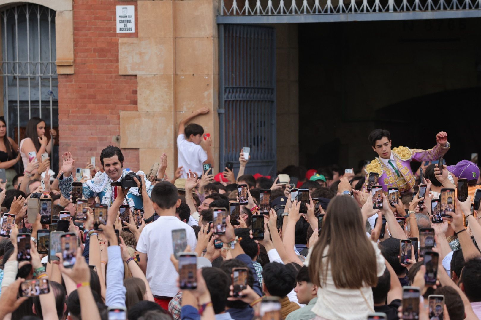 La histórica puerta grande de Morante en La Glorieta, en imágenes
