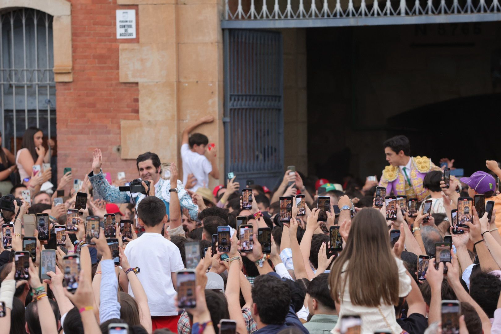 La histórica puerta grande de Morante en La Glorieta, en imágenes