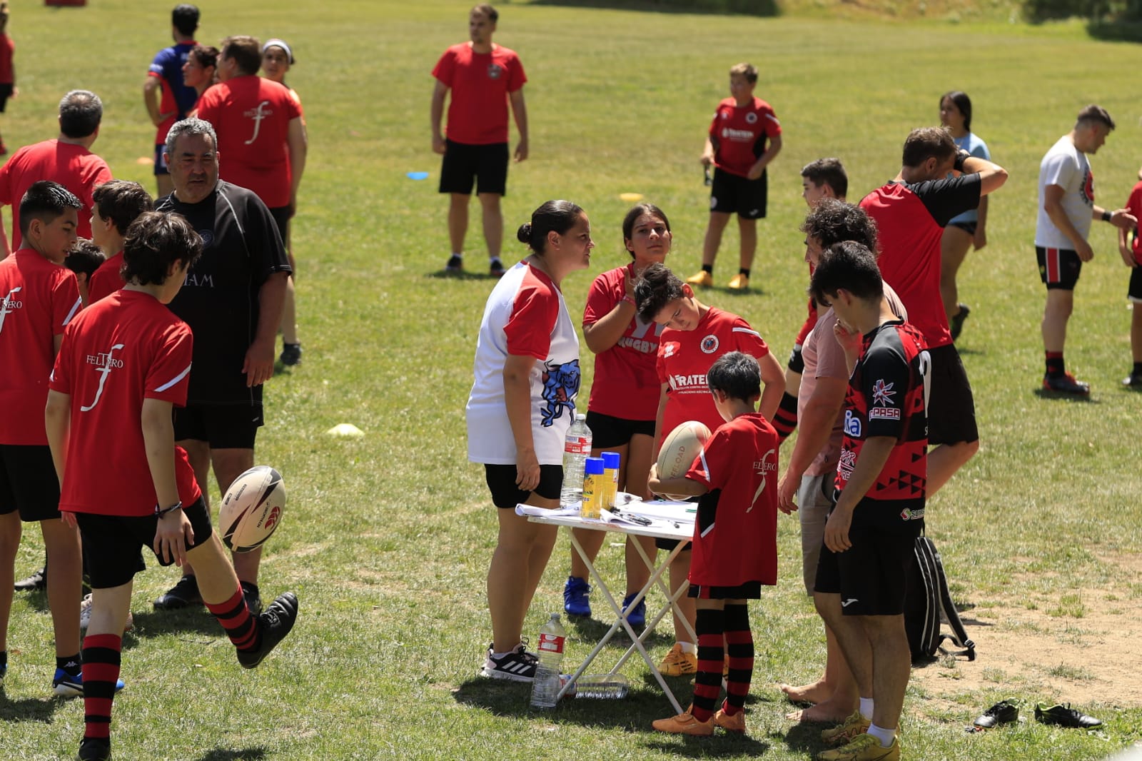 El Salamanca Rugby Club despide la temporada con una gran torneo