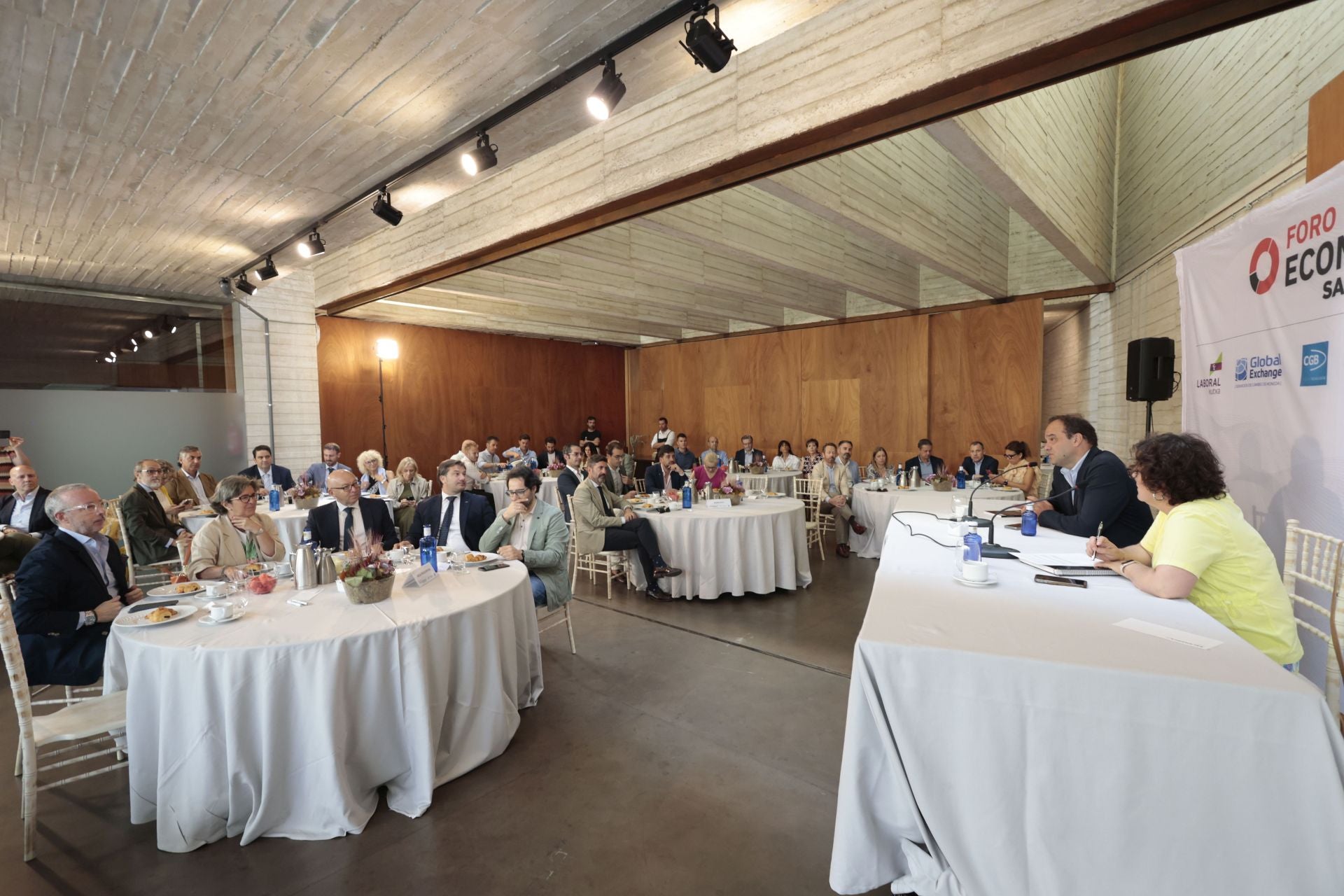 El foro económico de Salamancahoy, en imágenes
