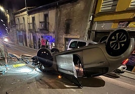 Espectacular accidente de madrugada en pleno centro de este gran pueblo en fiestas de Salamanca