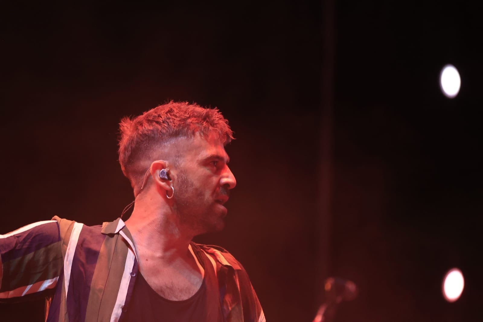 Ítaca revoluciona la Plaza Mayor en una nueva jornada del XX Fácyl en Salamanca con música, teatro, humor y espectáculos