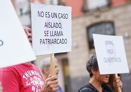 Concentración de condena por el asesinato por violencia machista de una mujer