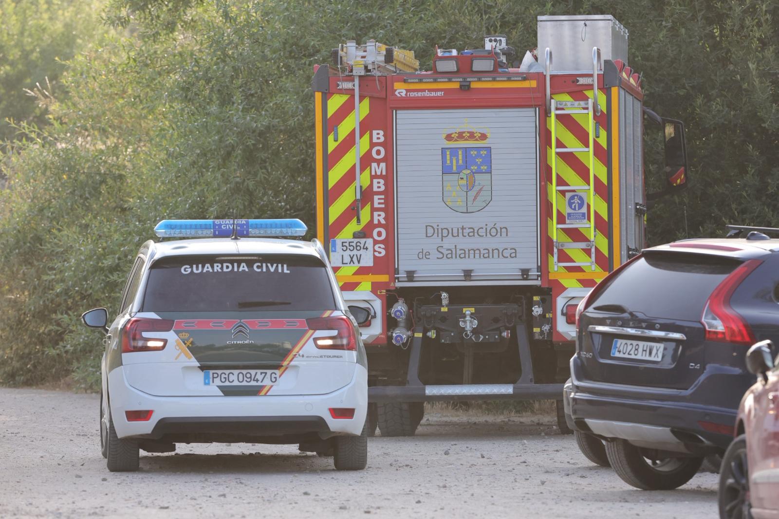 El equipo de buceadores de élite busca ya al joven desaparecido en el Tormes
