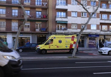 Herida una mujer junto al campus de Salamanca tras la colisión de una moto y un turismo