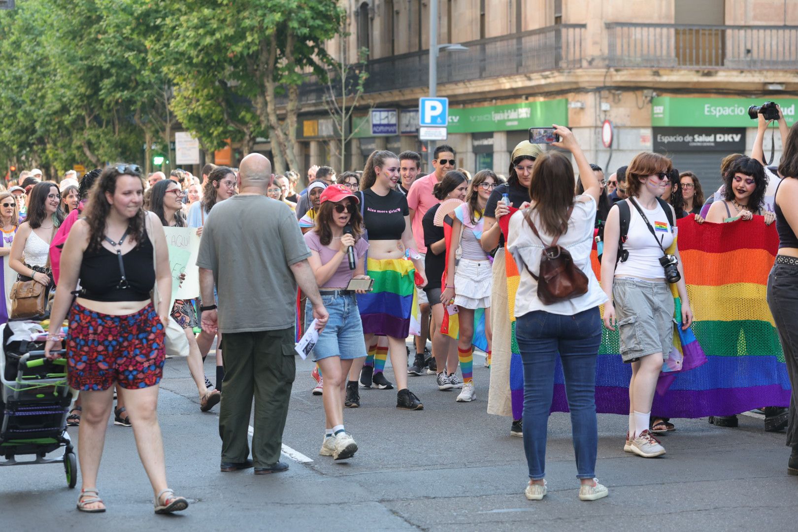 Salamanca marcha por los derechos LGTB+ en una manifestación cargada de reivindicación