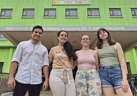 De izquierda a derecha, Eddier Rivera, Lauren García, Noelia Pallares y Andrea Vázquez.