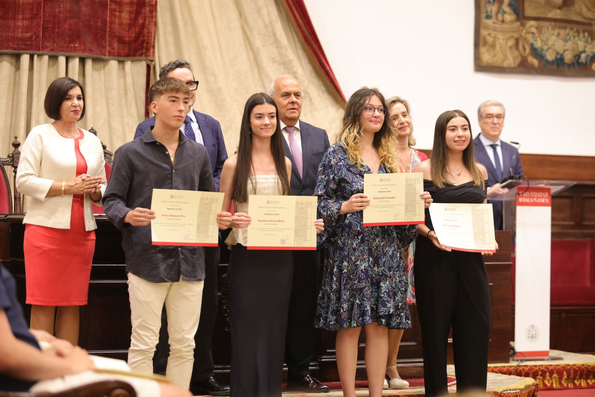 En imagenes la ceremonia de reconocimiento de los mejores resultados de la PAU en Salamanca