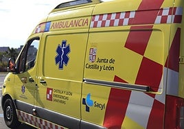 Imagen de archivo de una ambulancia del Sacyl.