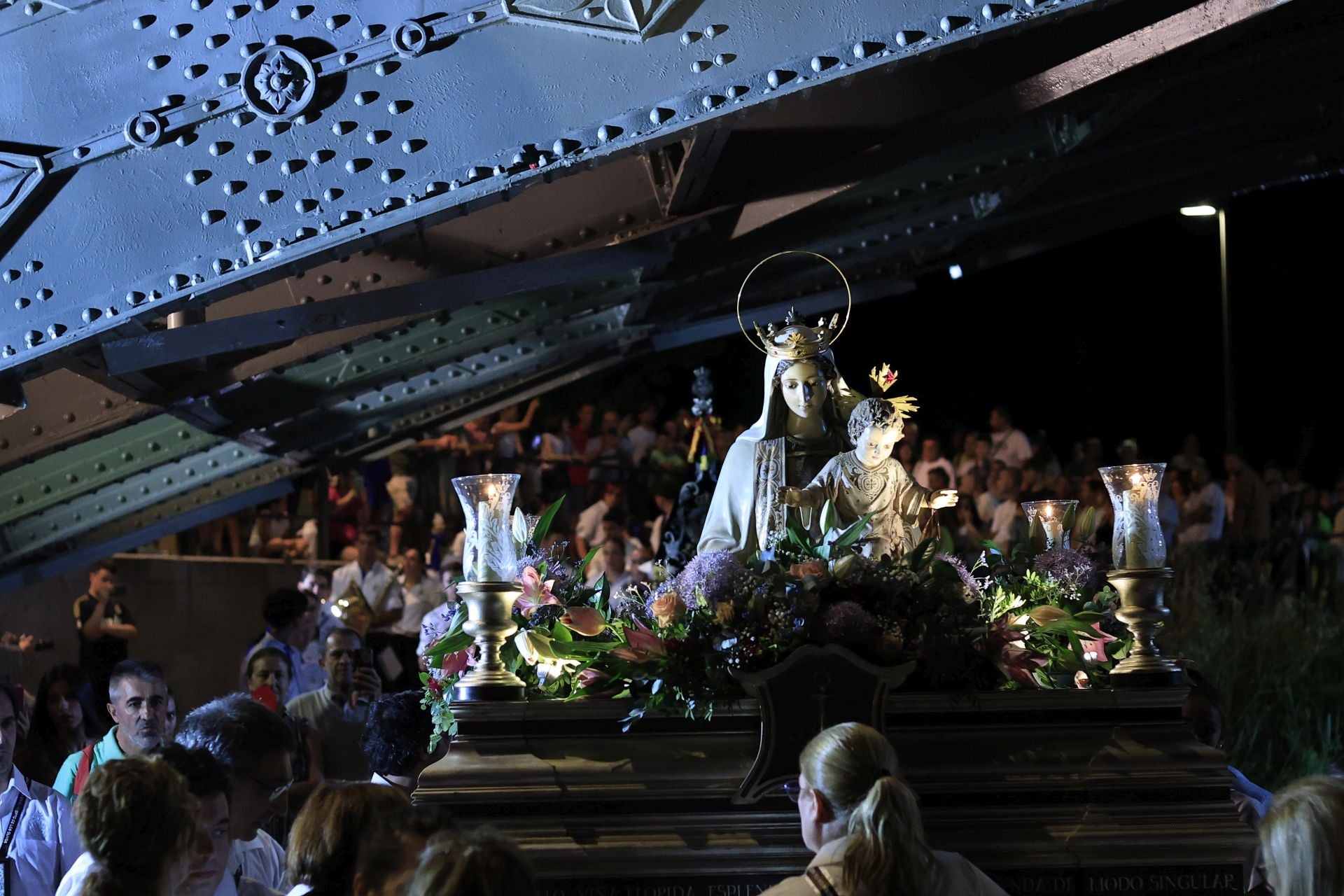 En imágenes, la procesión de la Virgen del Carmen en Salamanca