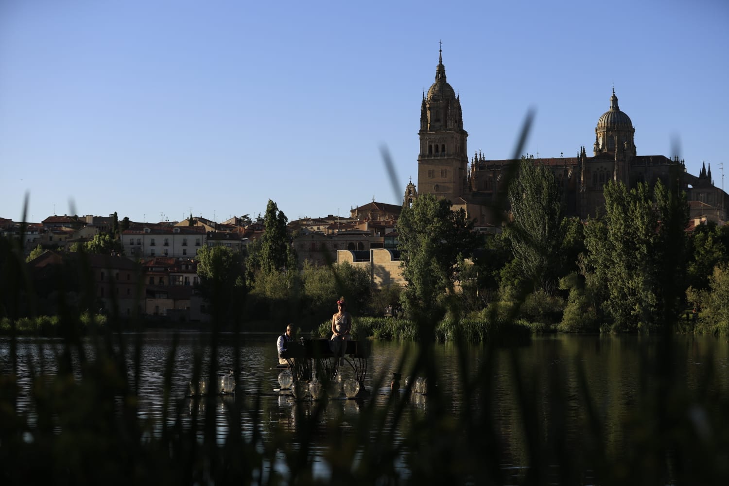 El río Tormes de Salamanca, convertido en un escenario único