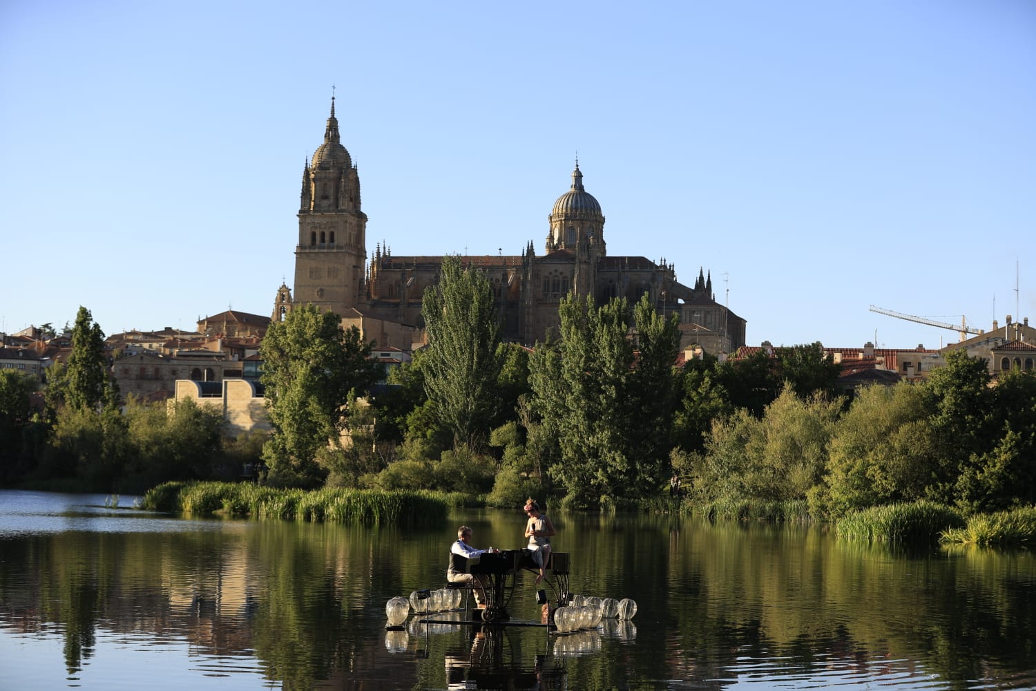El río Tormes de Salamanca, convertido en un escenario único