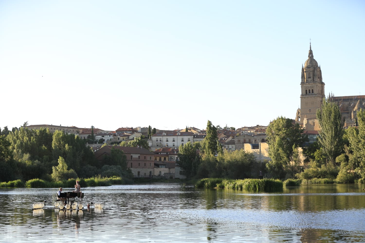 El río Tormes de Salamanca, convertido en un escenario único