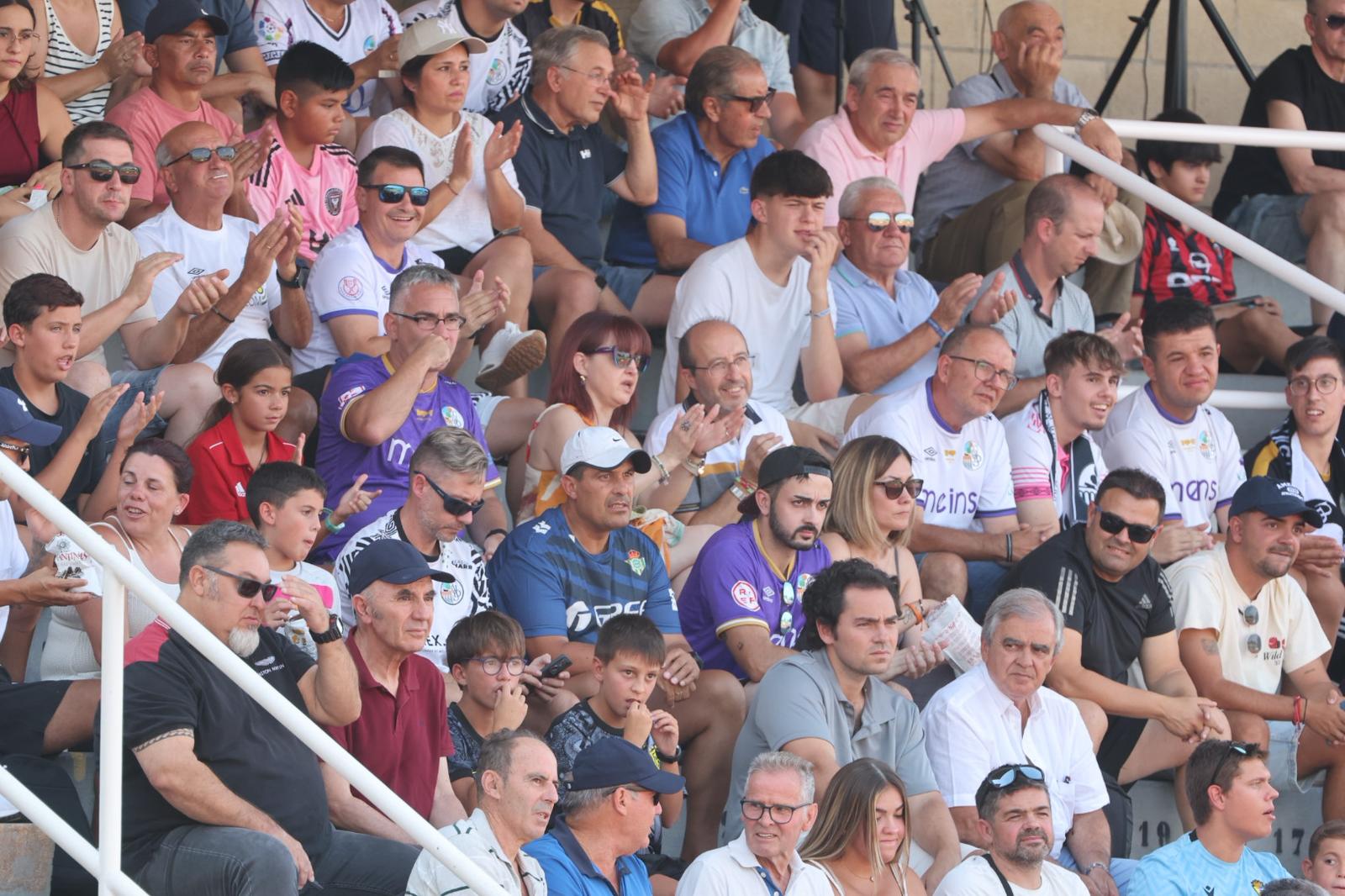 El Salamanca UDS deja escapar la victoria en el último suspiro ante el Guijuelo