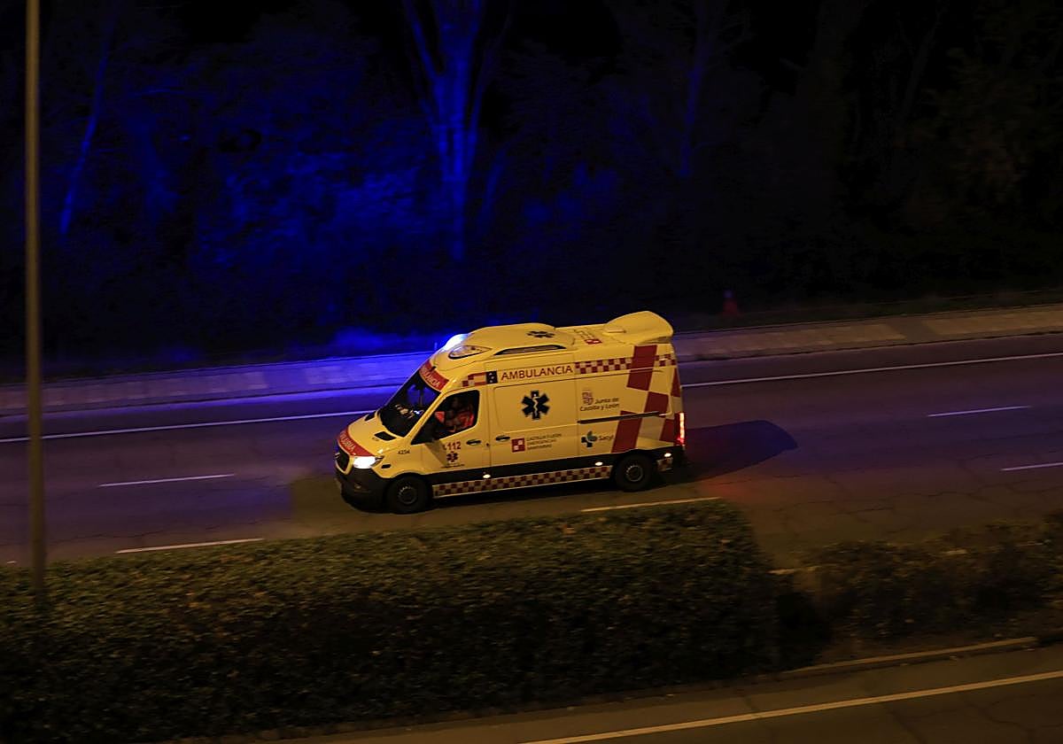 Imagen de archivo de una ambulancia.