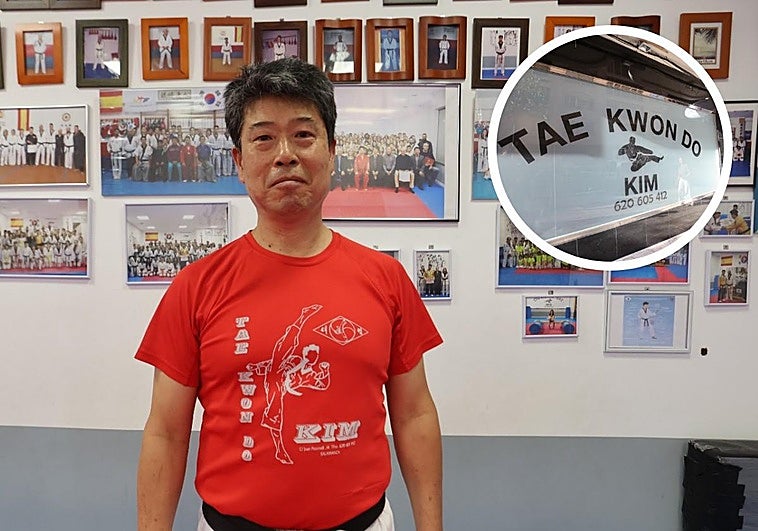El maestro Kim Om Young Gwang en su Gimnasio Kim.