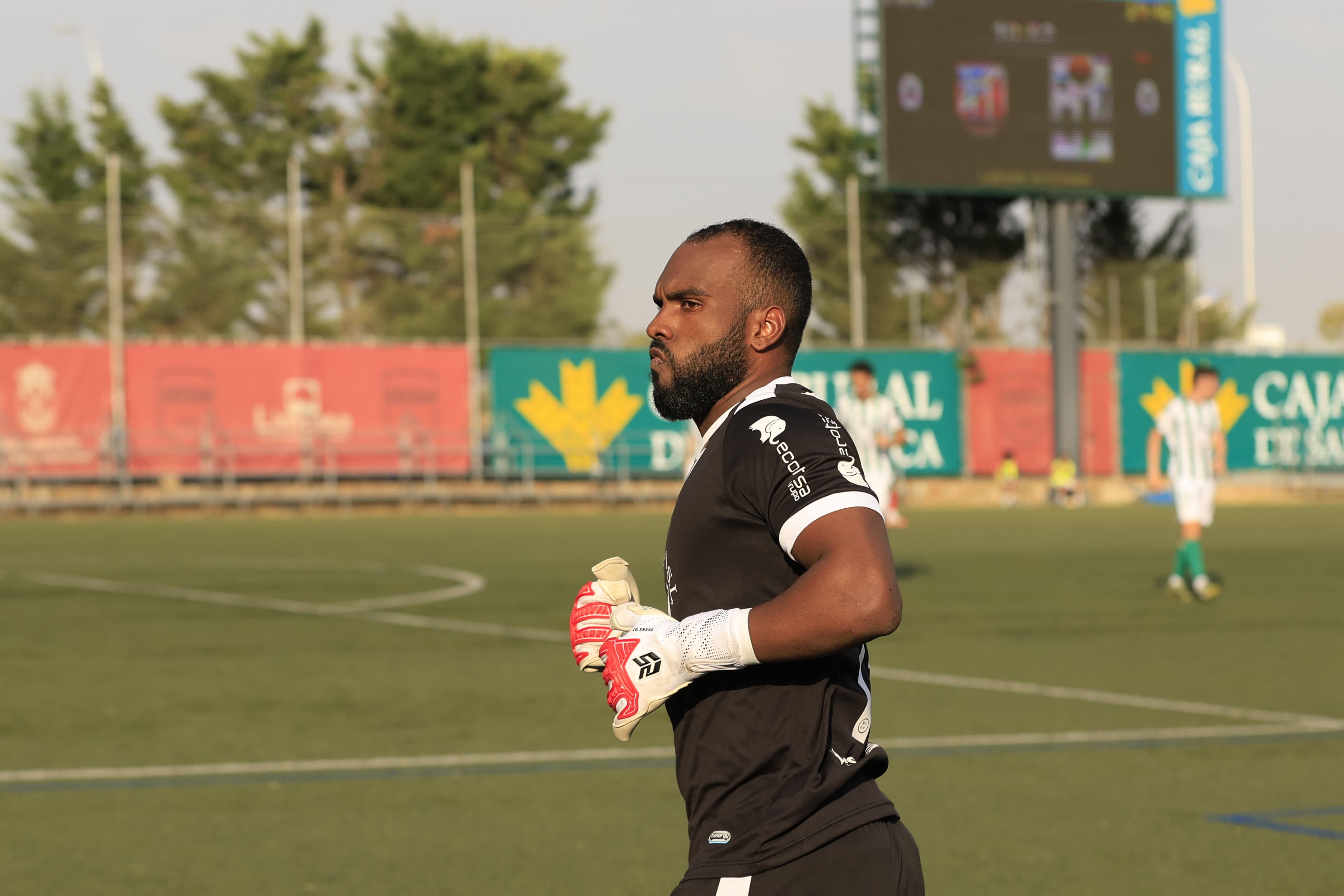 Un gol final en Santa Marta mantiene con vida al Guijuelo en la Copa RFEF