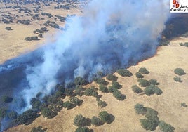 Imagen de archivo de un incendio en un municipio de Salamanca